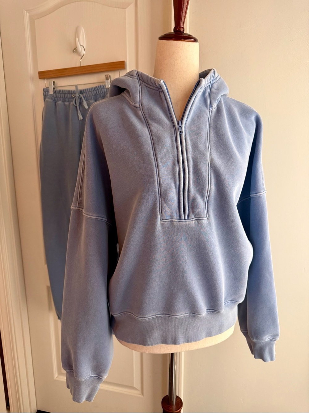 Abercrombie Sweatsuit Matching Set Sunday Half Zip Hoodie and Sweatpants